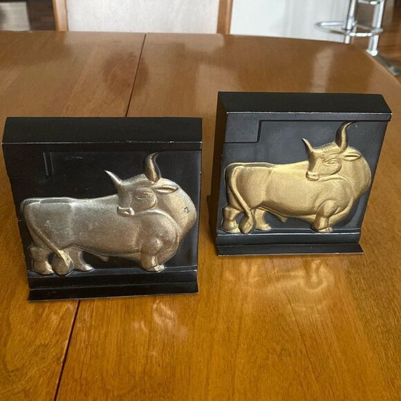 Art Deco Bull Bookends - Picture 1 of 6